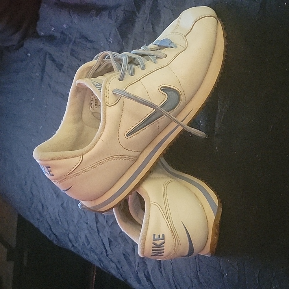 Women's Vintage Nike Cortez